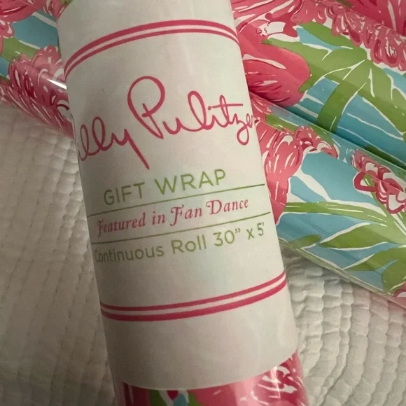 NEW Lilly Pulitzer Gift Wrap Rolls in “Fan Dance” flamingo pattern 3 rolls - Picture 4 of 5